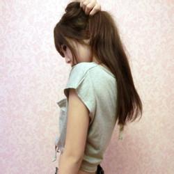 qq女生不露脸头像:今天一直打嗝